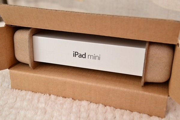 《開箱文》iPad mini，iPad 2 的縮小強化版，大小適中，輕薄好攜帶