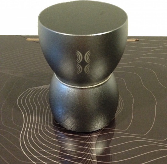 個人臥室影院、出遊助興必備，BASS EGG 顛覆喇叭的形象