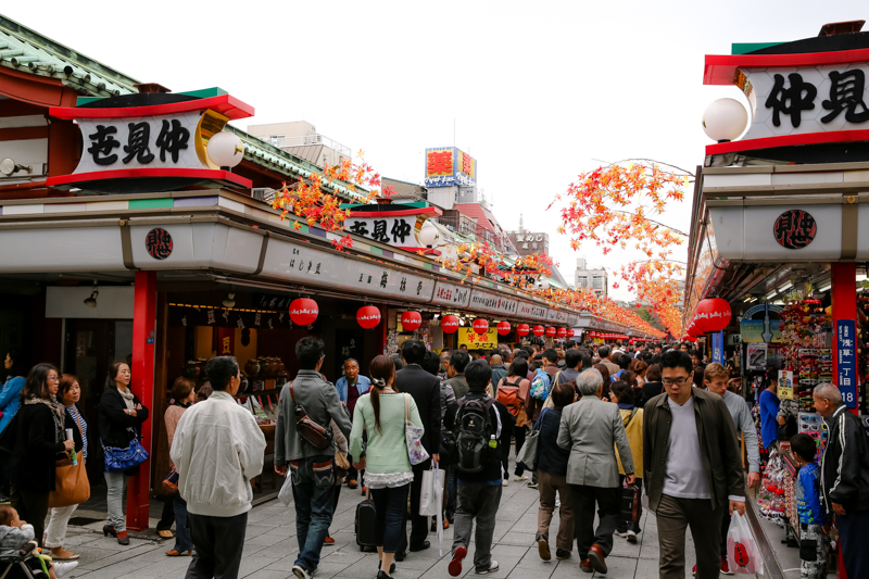 用 ロケスマ 玩日本自助旅遊必備 APP，旅遊景點、購物、美食收錄超多資料