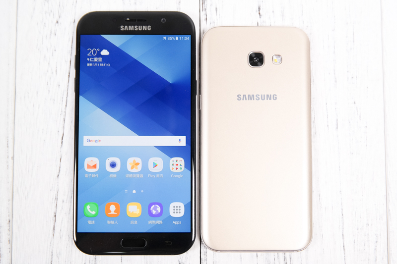 Samsung Galaxy A7（2017）防水美拍機開箱，IP68 防水防塵、雙 1600 萬像素相機
