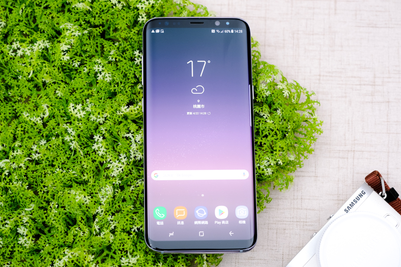 Samsung Galaxy S8+ 開箱，小機身大螢幕、Bixby 智慧助理隨拍隨查，更強的夜拍能力