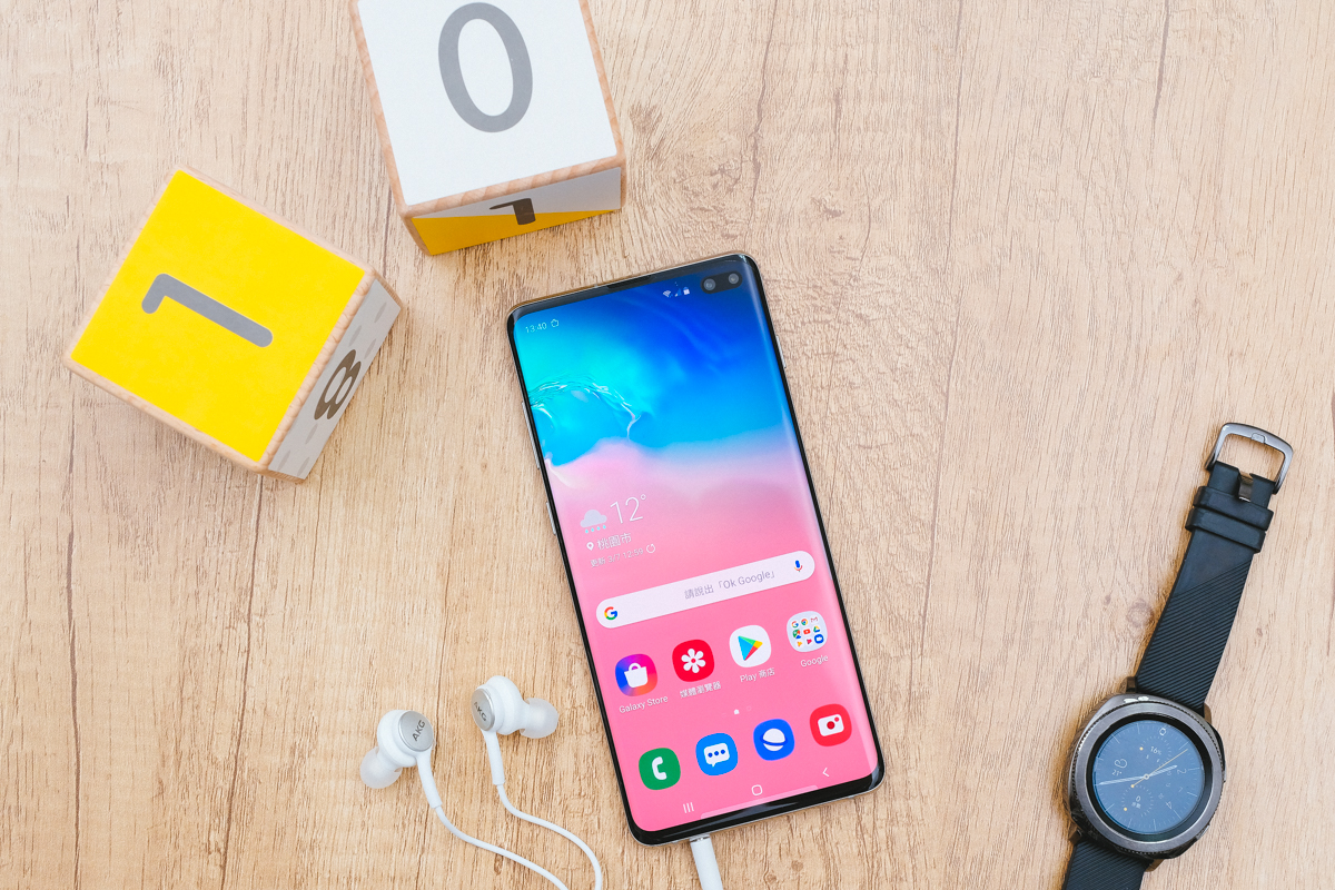 Samsung Galaxy S10+ 智慧型手機開箱，S 系列十週年紀念帶來超有感升級