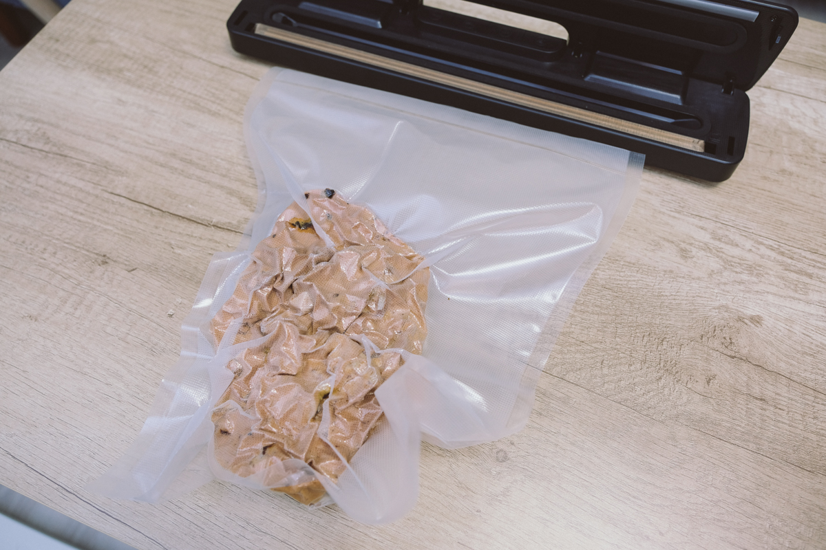 淘寶敗家心得 - 千元有找的乾濕二用真空包裝機好用嗎？