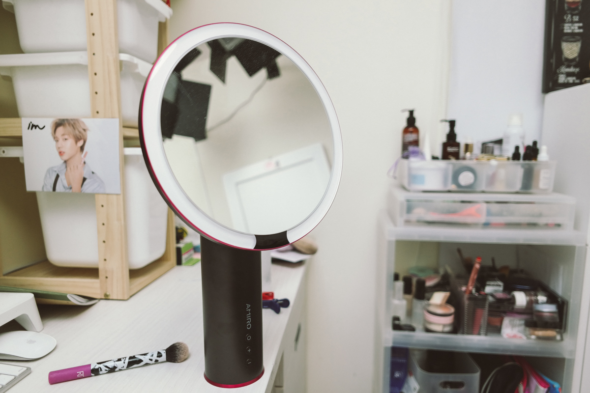 淘寶敗家心得 - 小米有品 AMIRO 化妝鏡開箱分享，三種光源讓你上妝、保養看的更清晰