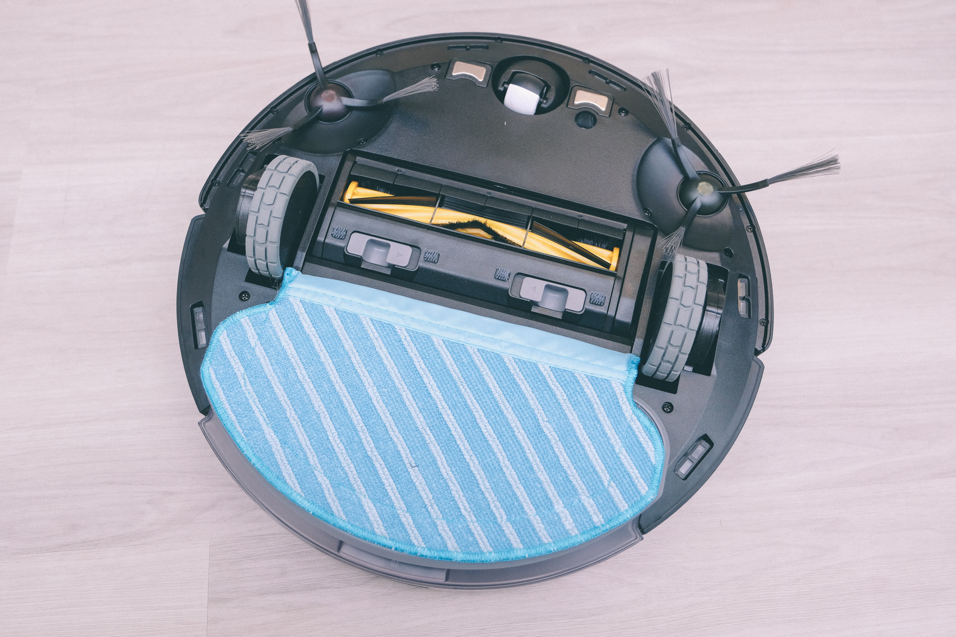 掃拖合一機器人推薦