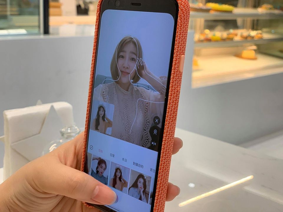 網美/網帥拍照姿勢怎麼擺？讓 Ulike 來教你，對準框框一起做就對了