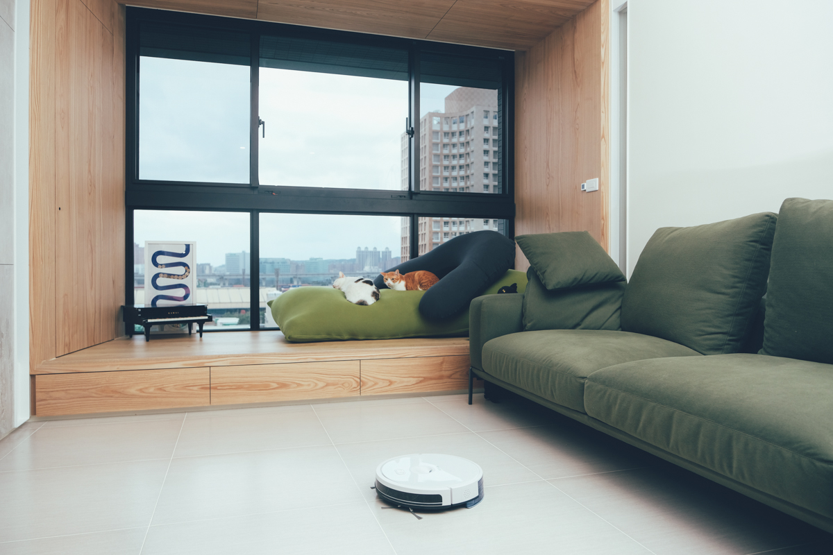 HERAN 禾聯智慧視覺導航規劃掃拖地機器人開箱，六千有找 CP 值超高