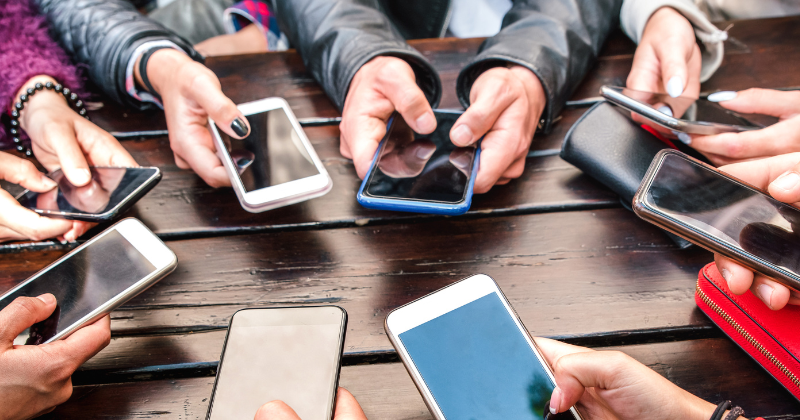 蘋果手機在中國智慧型手機市場失去最高市佔率，我們如何看待？