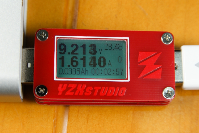 YZXstudio USB 電流電壓檢測器，一眼看穿你的行動電源 or 傳輸線好不好